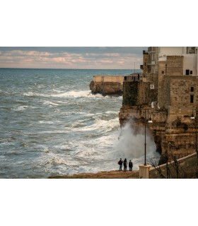 BURRASCA A POLIGNANO A MARE